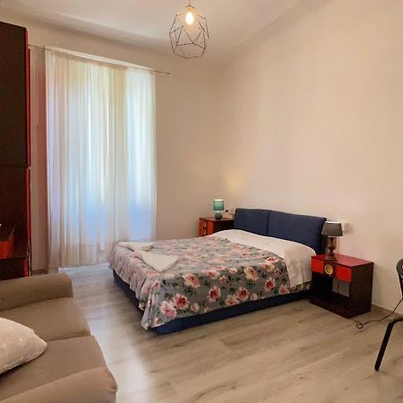 Room In The City Center - Stanza In Centro Citta Mailand Exterior foto
