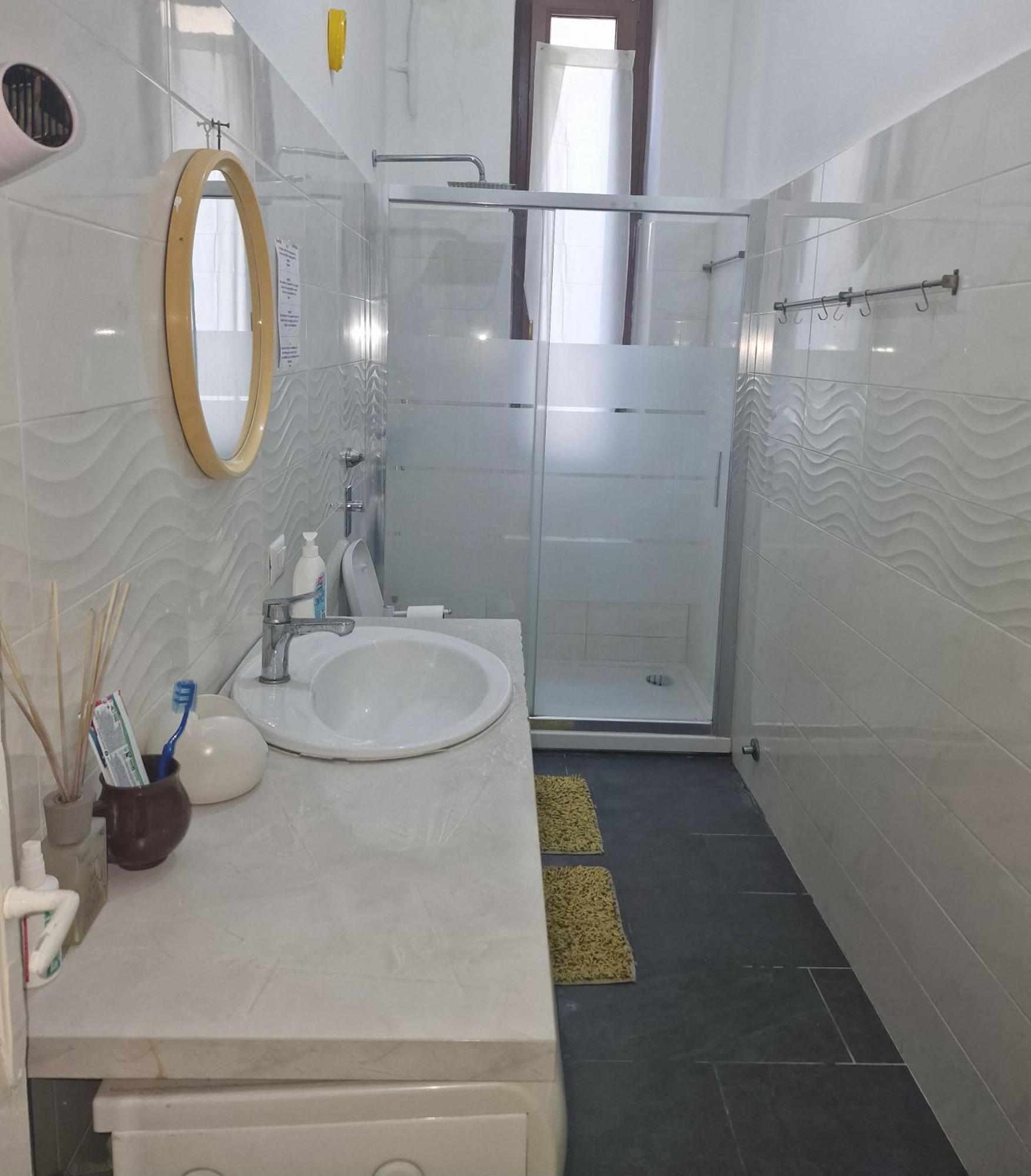 Room In The City Center - Stanza In Centro Citta Mailand Exterior foto