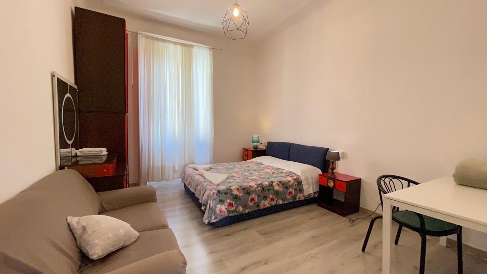 Room In The City Center - Stanza In Centro Citta Mailand Exterior foto